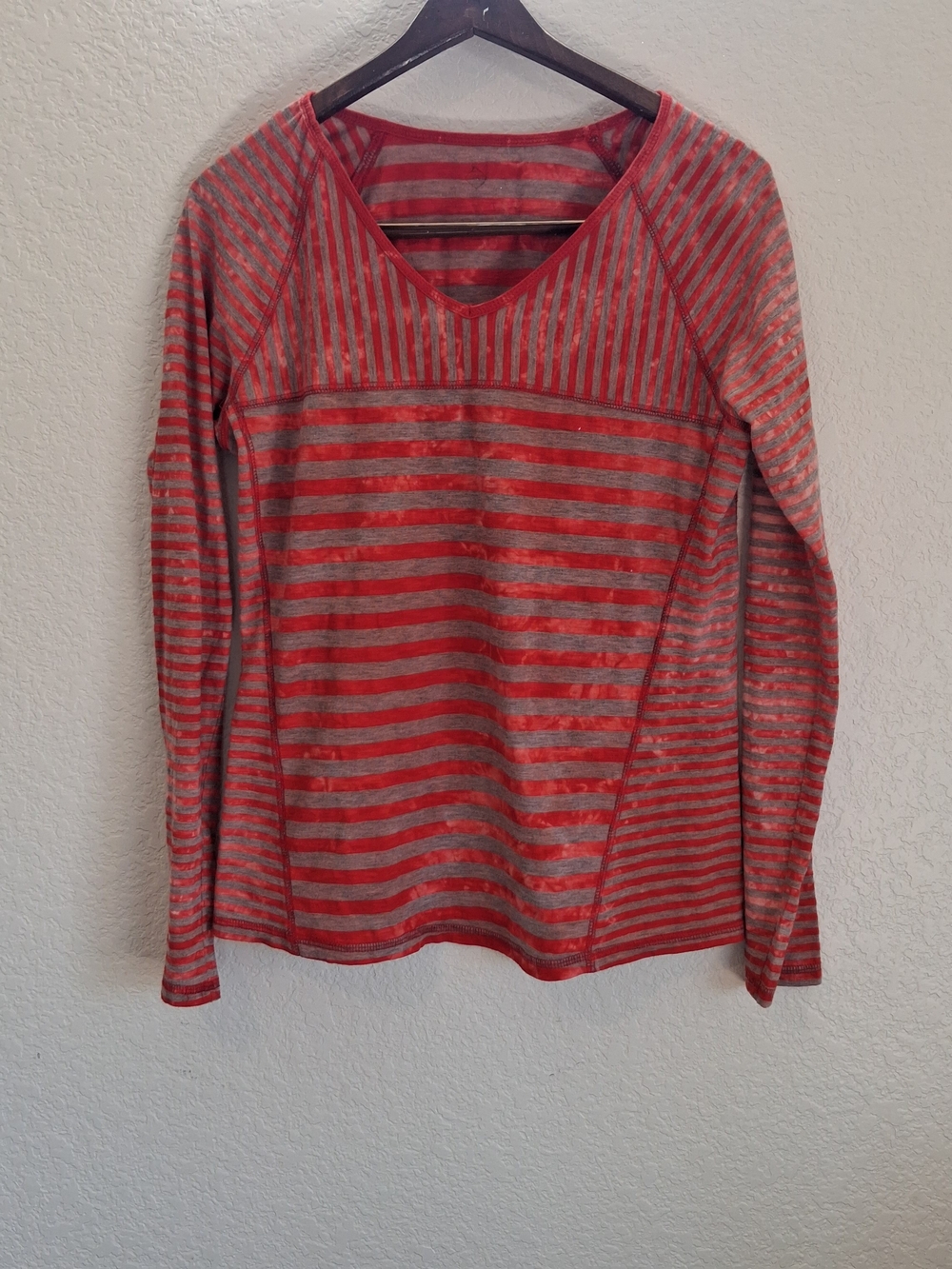 prAna Jaime Long Sleeve V-Neck Striped Burnout Top - Spice Red / Gray
